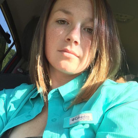 Meet your Posher, Angie - Picture 1 of 1