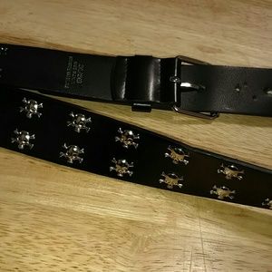 Skull belt