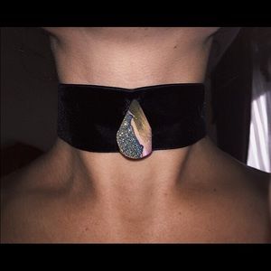 Black velvet druzy pendant choker