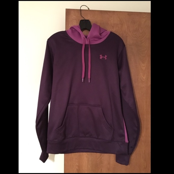 Under Armour Women's Medium Pullover Hoodie