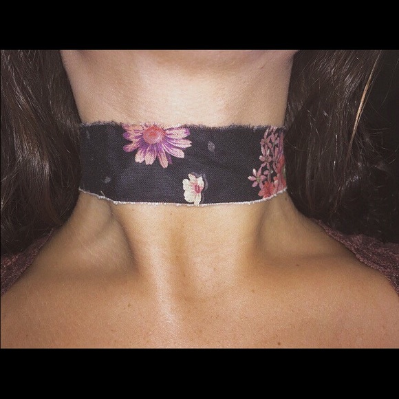 Vintage kimono inspired floral choker