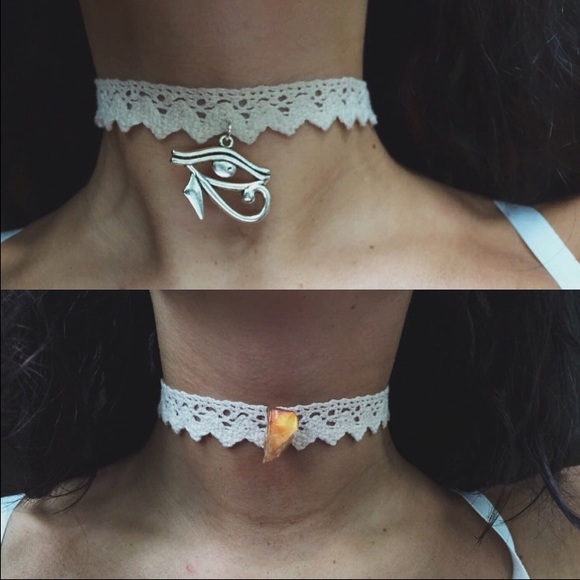 Crochet choker
