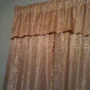 Meet your Posher, Effie