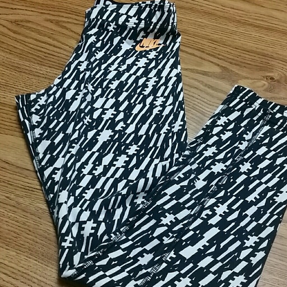Nike leggings