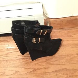 Black wedge "suede"
