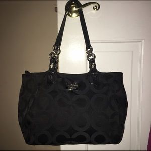 Coach Signature Shoulder Bag
