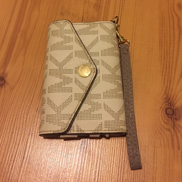 Michael Kors IPhone 5 phone wallet