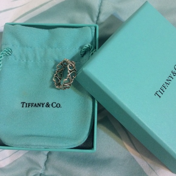 Tiffany & Co. heart ring with jewelry bag and box