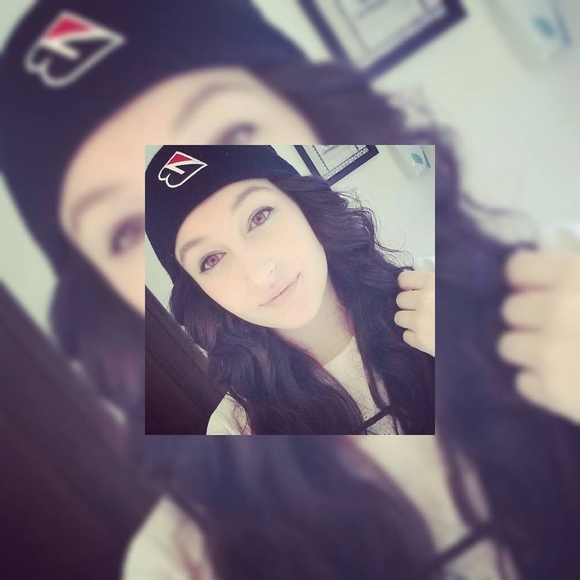 Meet your Posher, Michaela - Picture 1 of 1