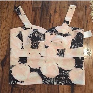 Romeo & Juliet crop top floral