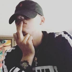 Meet your Posher, Derek