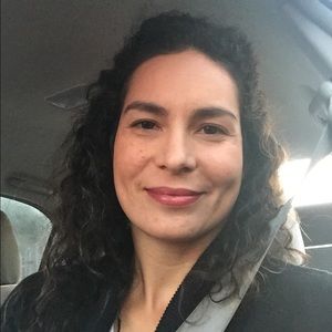 Meet your Posher, Cynthia