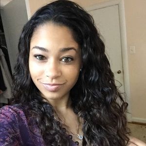 Meet your Posher, Veronica