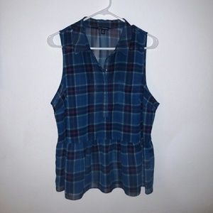 -American eagle collared sleeveless top