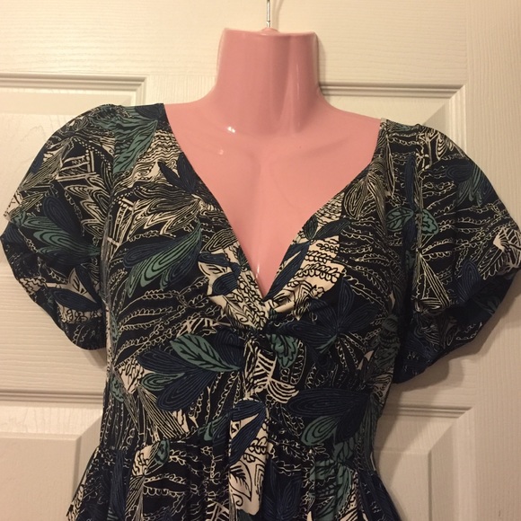 Max Edition dress - Picture 2 of 4