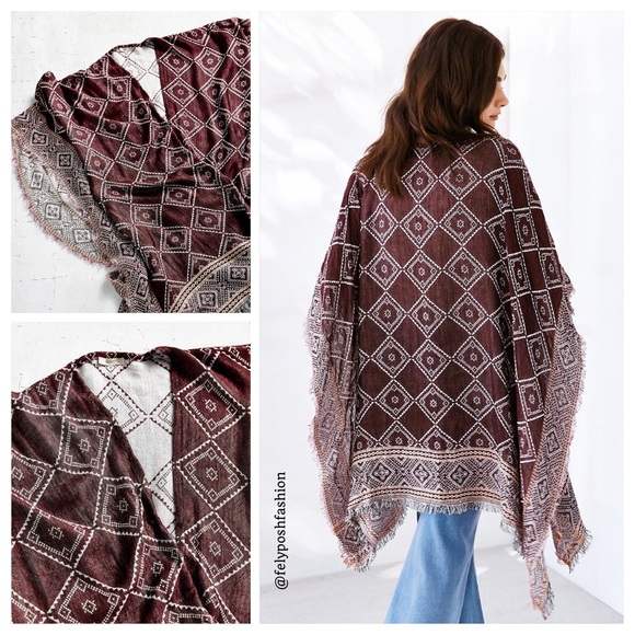 Urban Outfitters Boho Fringe Reversible Poncho - Picture 2 of 2