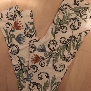LuLaRoe tween cream paisley leggings
