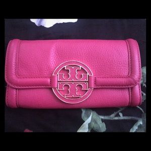 Brand New Tory Butch Wallet
