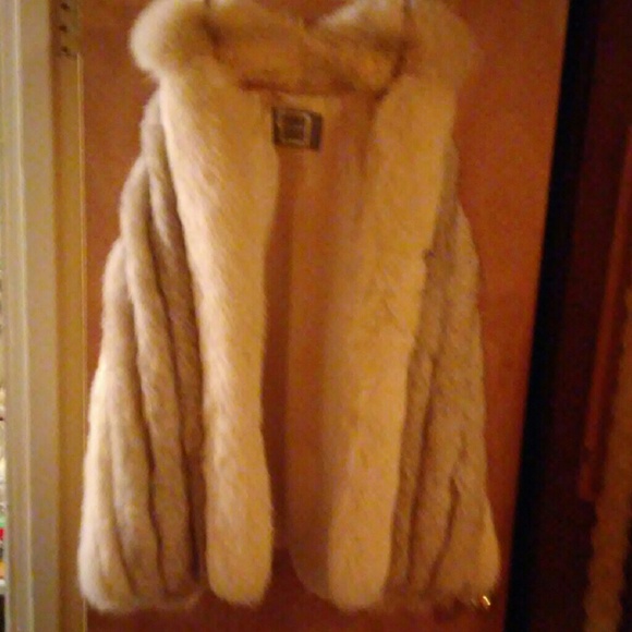 SAGA BLUE FOX MIDLENGTH BEAUTIFUL JACKET - Picture 1 of 4