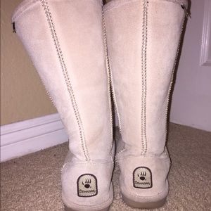 Size 7 Like new BearPaw Tall boots