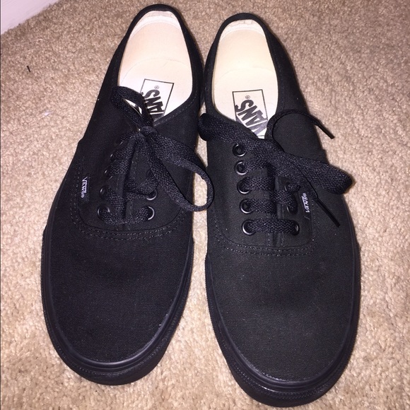 NWOT - Vans Classic Shoe