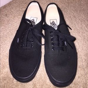 NWOT - Vans Classic Shoe