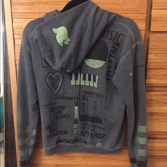 Free City Zip up