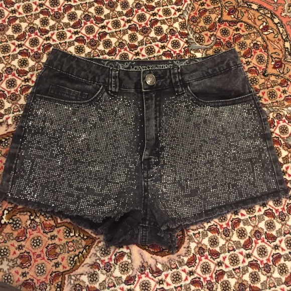 🎉HOST PICK 🎉Fall Fashion 11/15🎉 Denim Shorts