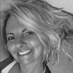 Meet your Posher, Holly