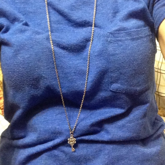 Delicate heart key long necklace handmade - Picture 2 of 2