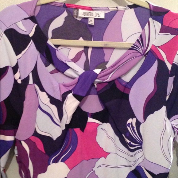 Blouse - Picture 2 of 4