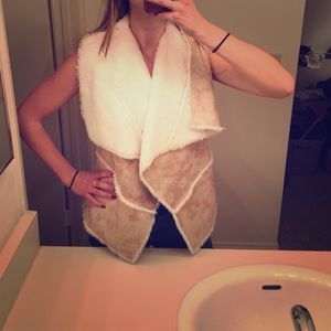 Size Small tan and white faux fur vest