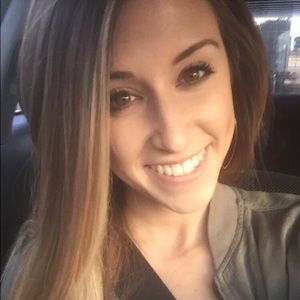 Meet your Posher, Marissa