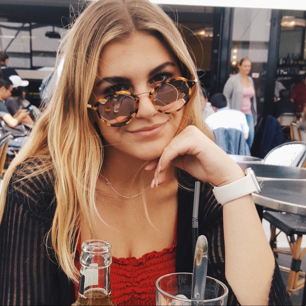 Meet your Posher, Sarah