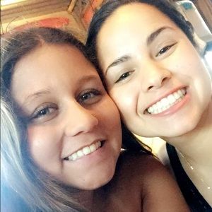 Meet your Posher, Janel