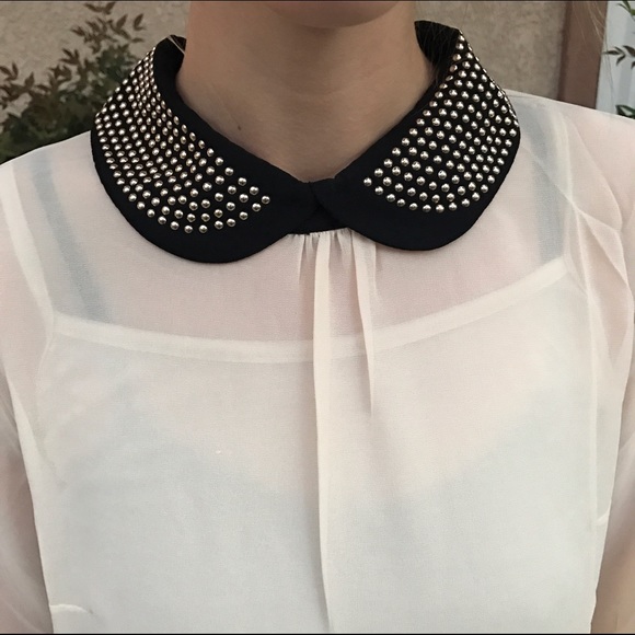 DONATE ALERT: Peter Pan Collar Blouse - Picture 2 of 4