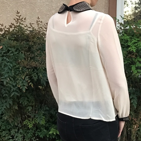 DONATE ALERT: Peter Pan Collar Blouse - Picture 4 of 4