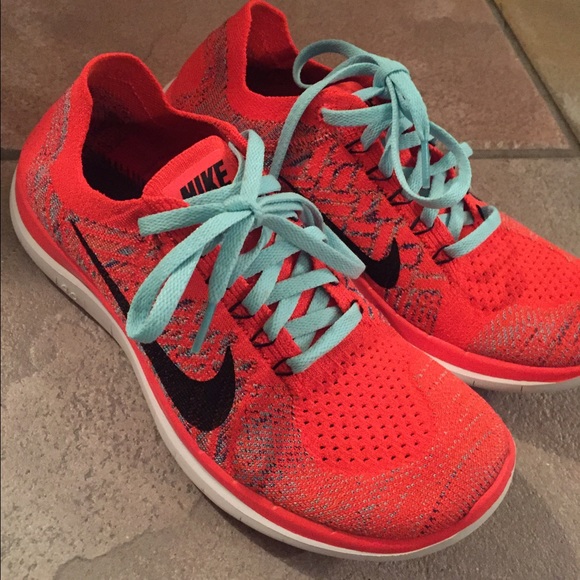 Nike Shoes - Nike Free Run flyknit