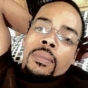 Meet your Posher, Travis