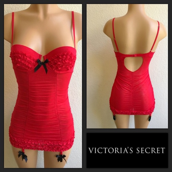 NWT VICTORIA SECRET RED LINGERIE