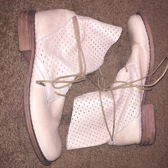 Miz Mooz short booties!