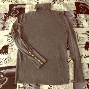 Cozy H&M Turtleneck Sweater in Gray