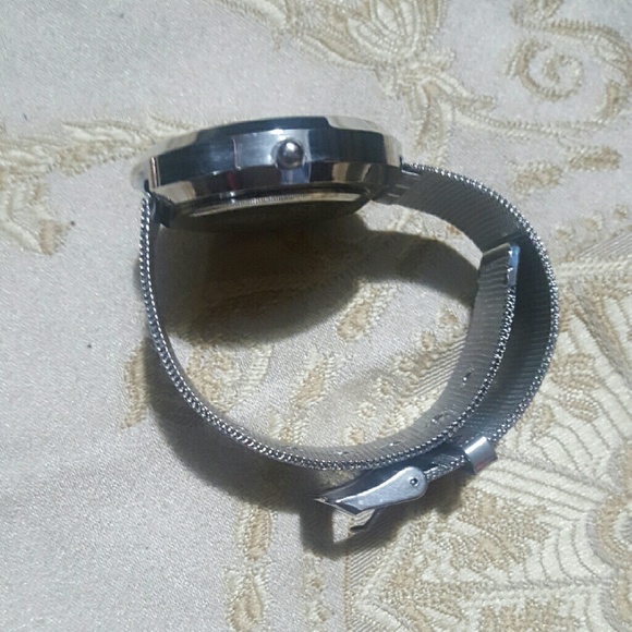 Watch - Picture 3 of 4