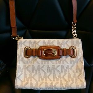 Michael Kors Mini crossbody