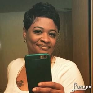 Meet your Posher, Crystal