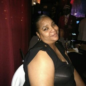 Meet your Posher, Elnita