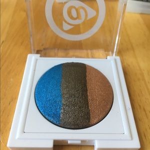 Eyeshadow