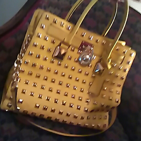 Michael Kors Large Yellow Studded Hamilton - Picture 3 of 4