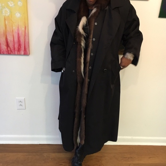 Fur coat - Picture 2 of 4