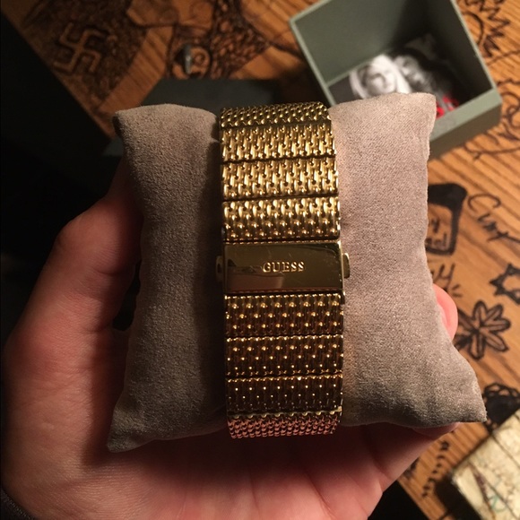 Guess watch - Picture 2 of 3